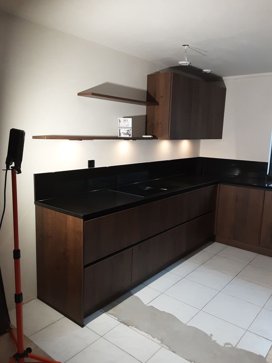 Keuken met ingebouwde apparatuur, gemonteerd door Express Installatie – foto 122
