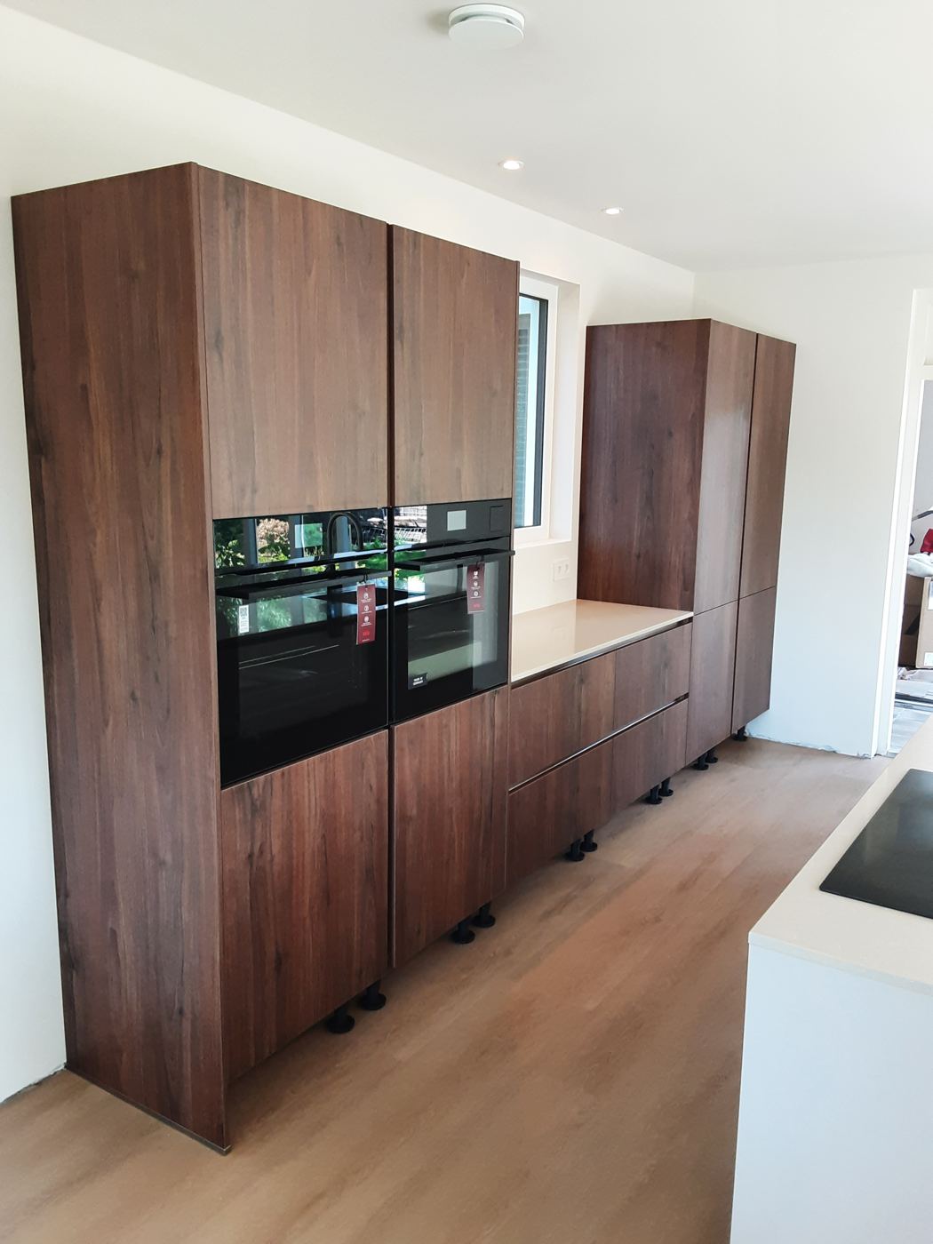 Keuken met ingebouwde apparatuur, gemonteerd door Express Installatie – foto 227